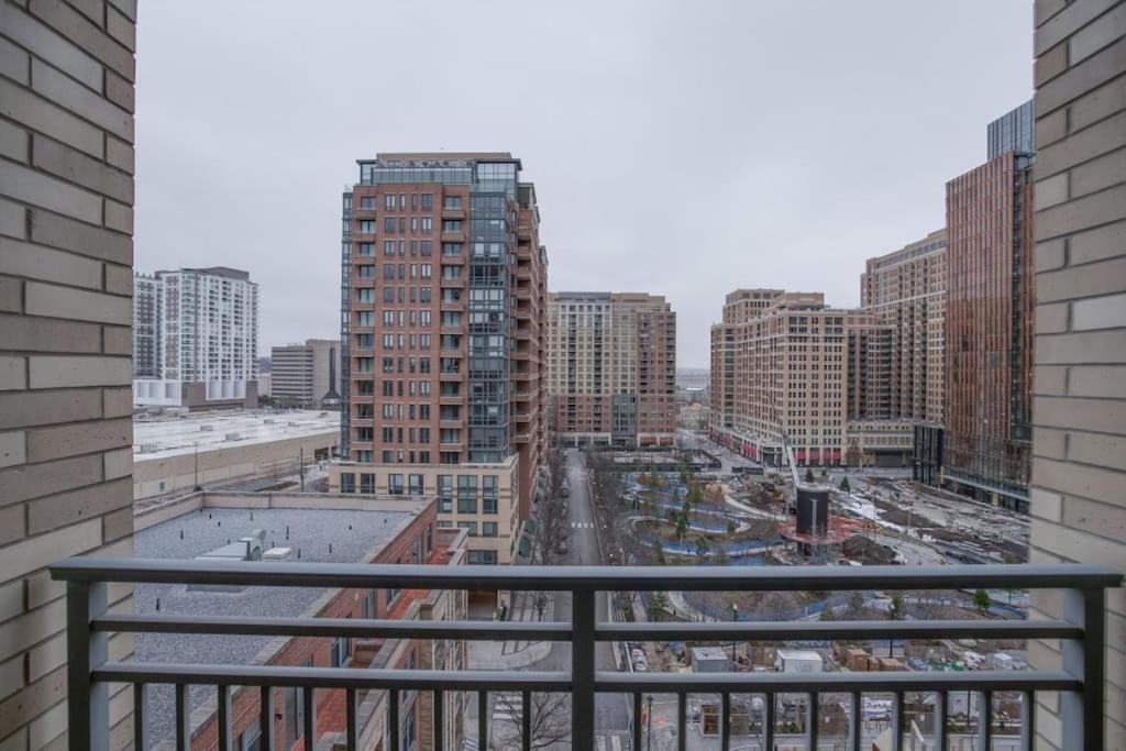Condo With Gym And Pool In Pentagon City 8Min To Dca Arlington Ngoại thất bức ảnh